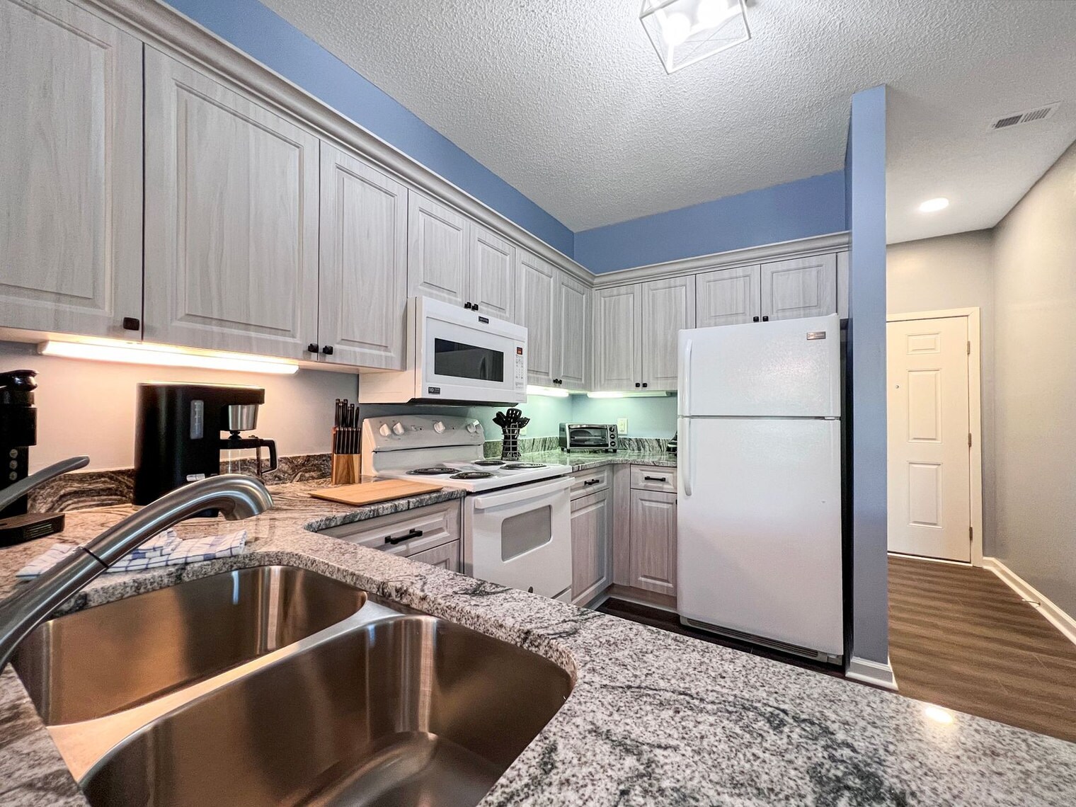 Building Photo - 820 Castleford Cir