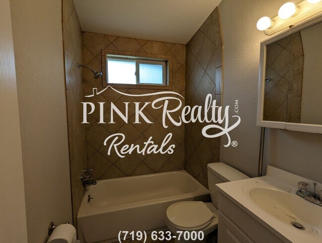 Building Photo - 123 Amherst St