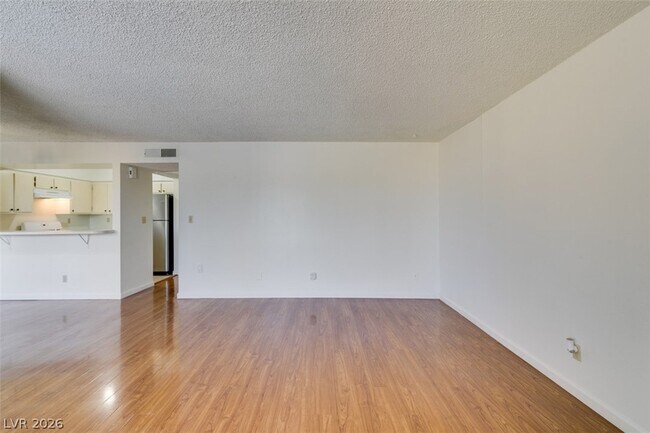 Building Photo - 1404 Santa Anita Dr