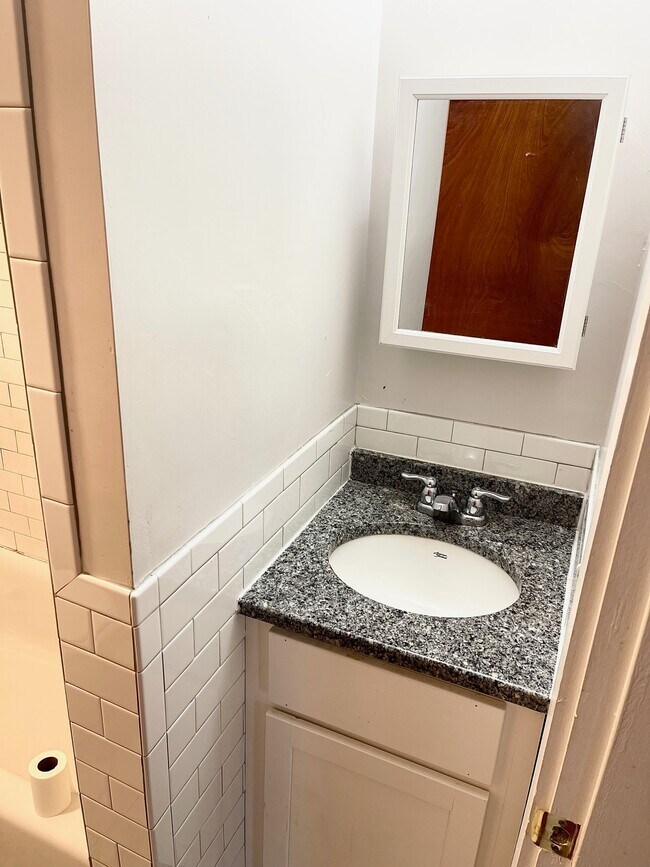 Building Photo - 127 Washington St