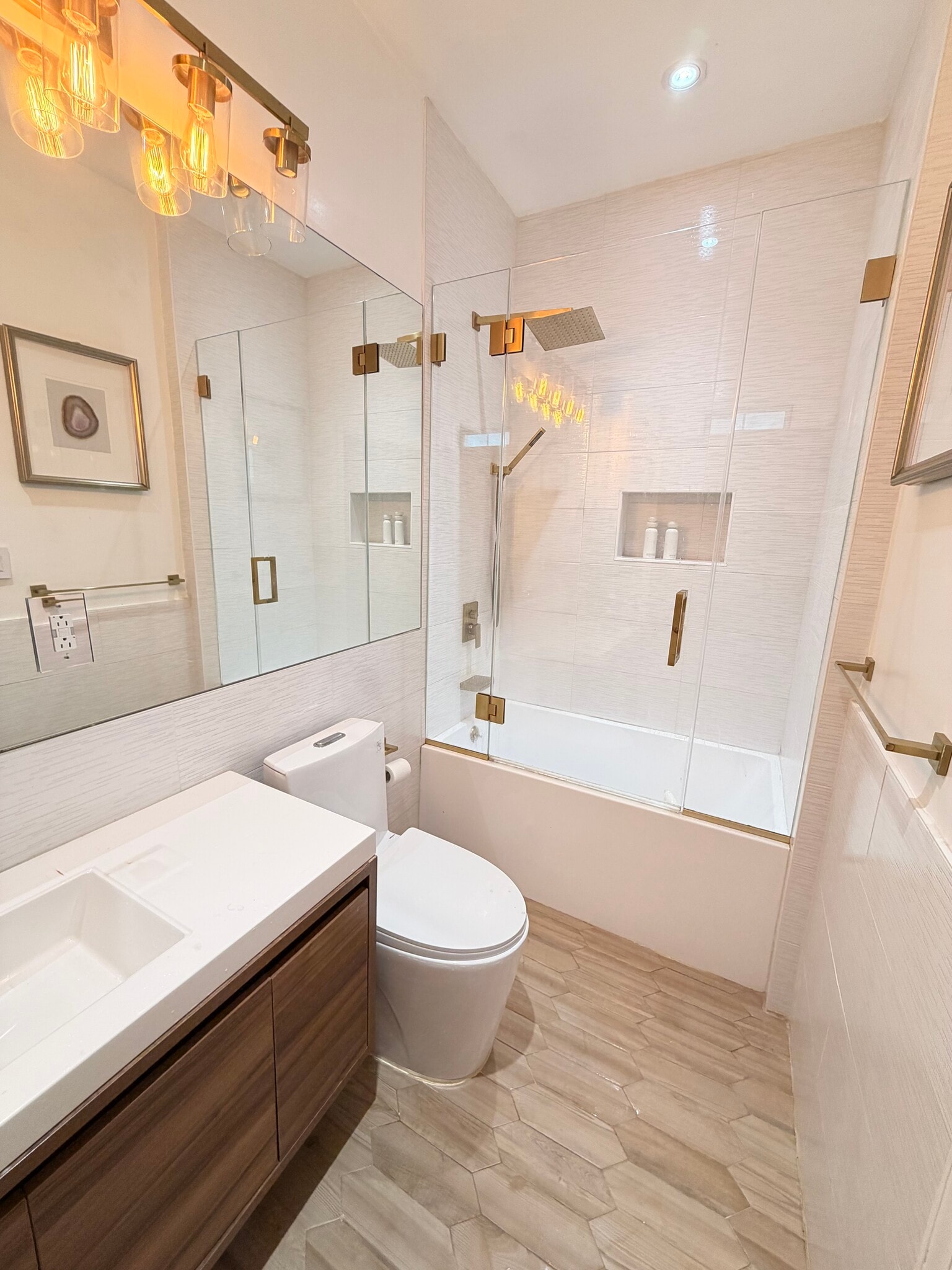 Building Photo - 176 Park Ave