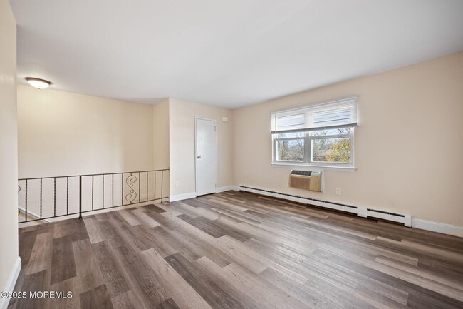 Building Photo - 175 Buckelew Ave