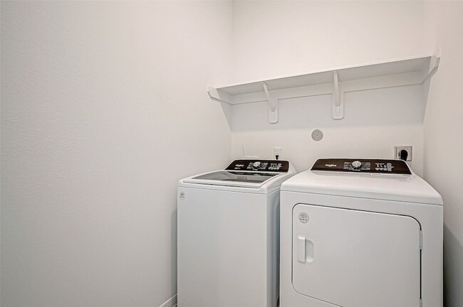 Building Photo - 7138 Glennwick Grv Ln