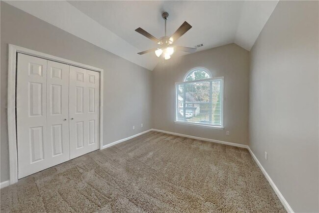 Building Photo - 2455 Compton Pl