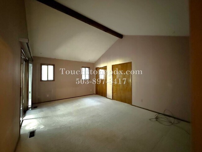 Building Photo - 13540 SW Hyland Park Ct
