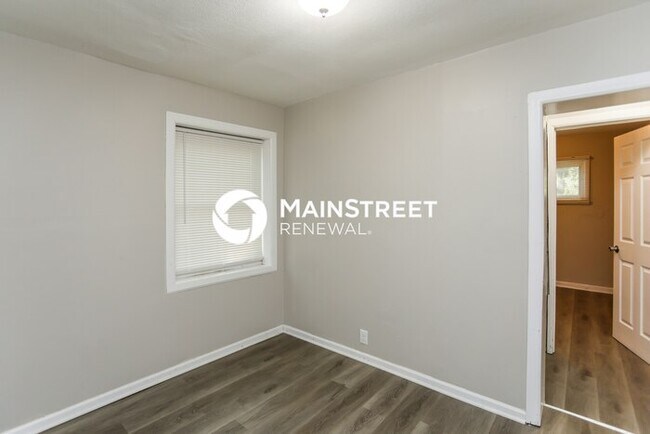 Building Photo - 3 Bedroom Pet-Friendly Home in Kansas City...