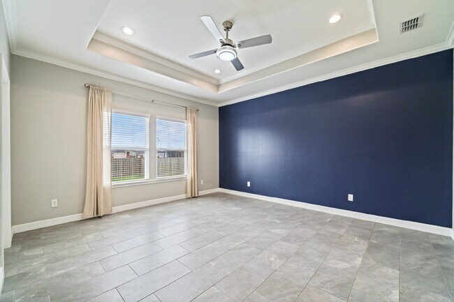 Building Photo - 3922 Pennine Way