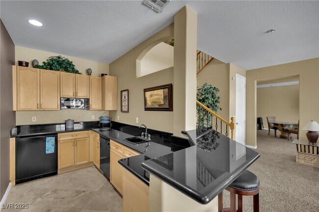 Building Photo - 1004 Golden Age Ct