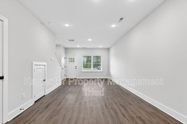 Building Photo - 4655 Canter Park Ln