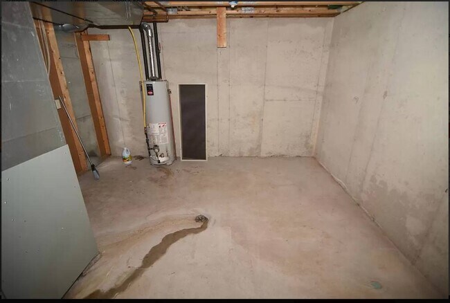 Building Photo - 1936 Little River Path