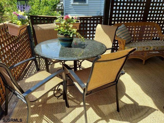 Building Photo - 24 S Vassar Square