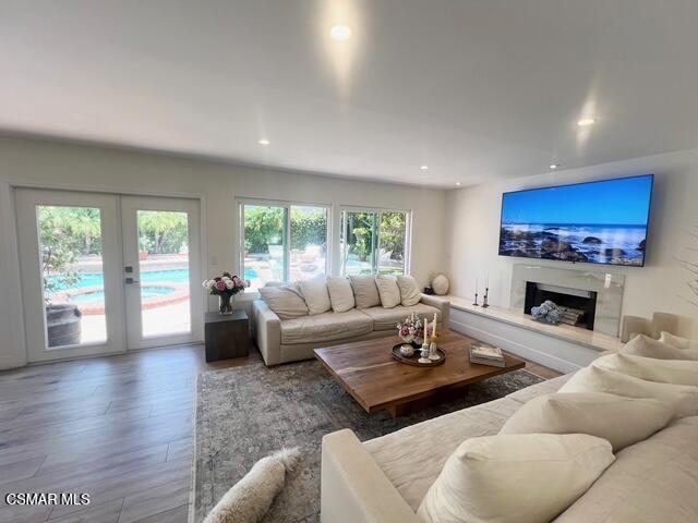 Building Photo - 3328 Casino Dr