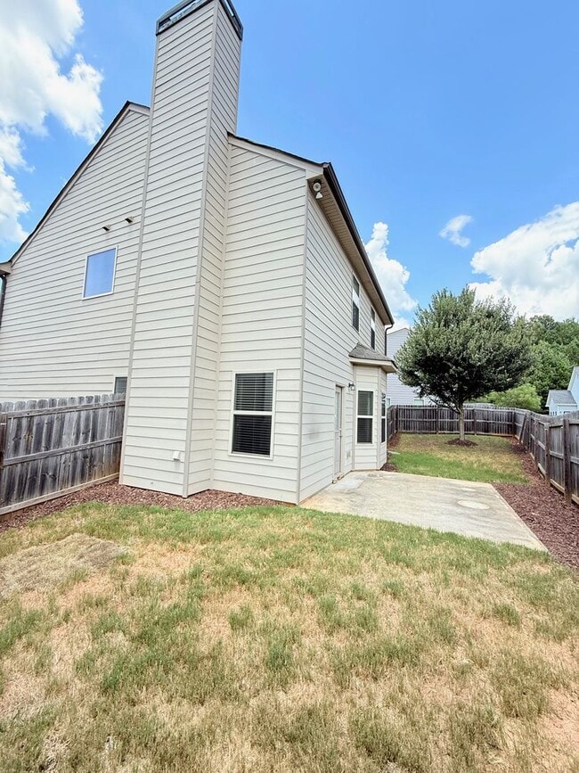 Building Photo - Beautiful 3BR/2.5BA Home in Jennings Mill ...