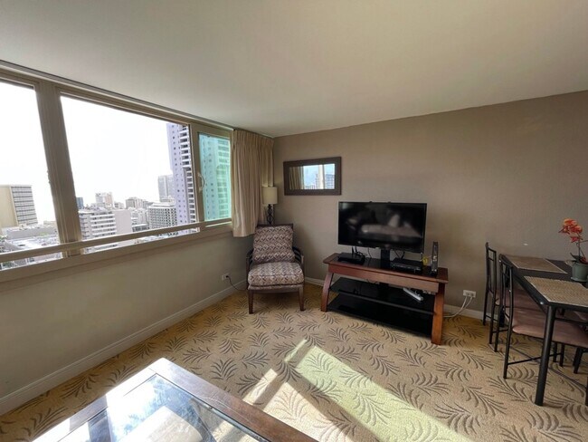 Building Photo - Furnished 1 Bedroom Island Colony Great Amenities!