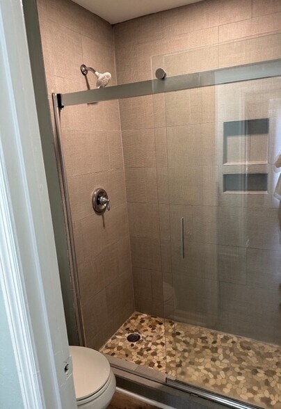 Building Photo - 614 Bay Tree Ct