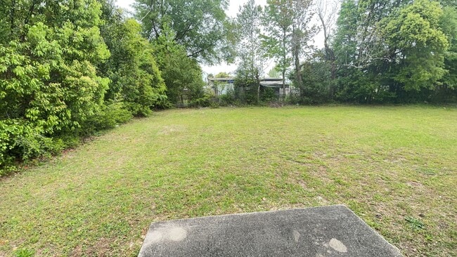 Building Photo - 3611 Eagle Ln