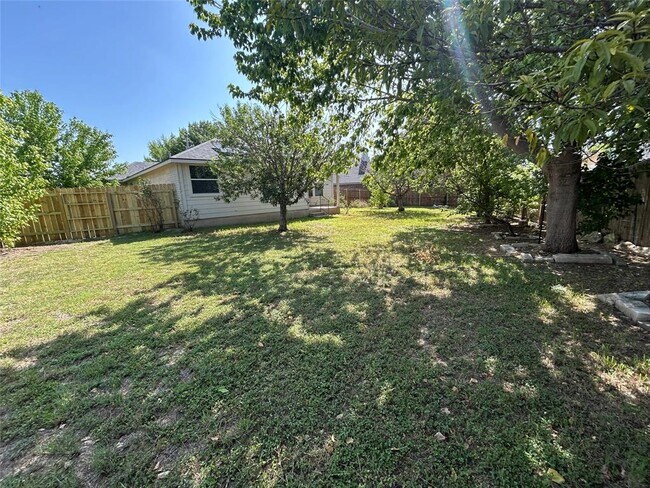 Building Photo - 200 Hartung Cove
