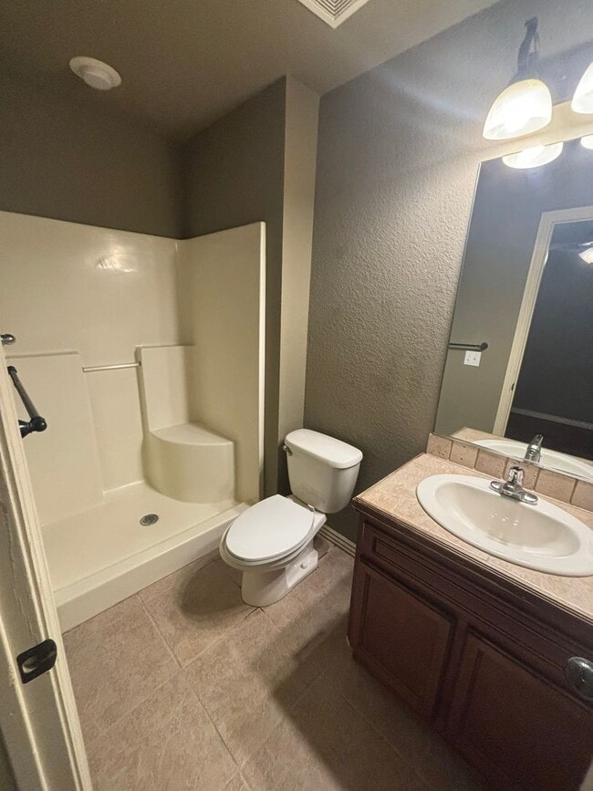 Building Photo - 50-52 S Ray