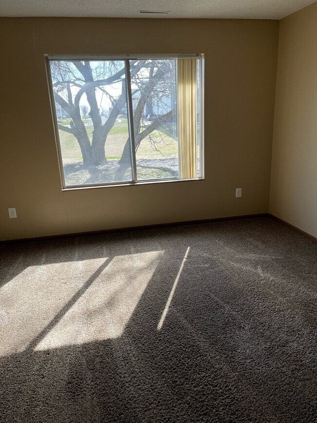 Building Photo - 4300 Maricopa Dr