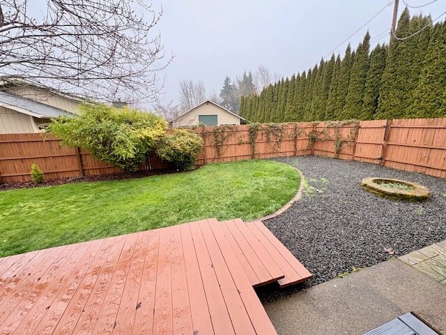 Building Photo - 2225 Willona Dr