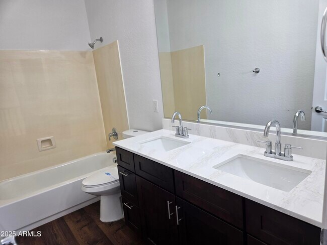 Building Photo - 4321 W Judson Dr