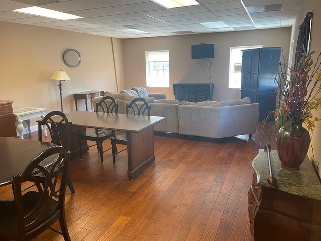 Building Photo - 7832 Wells St