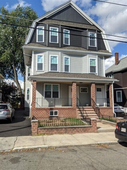 Building Photo - 16 Bowen Ave