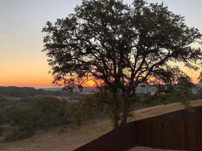 Building Photo - 2012 Centerline Ln