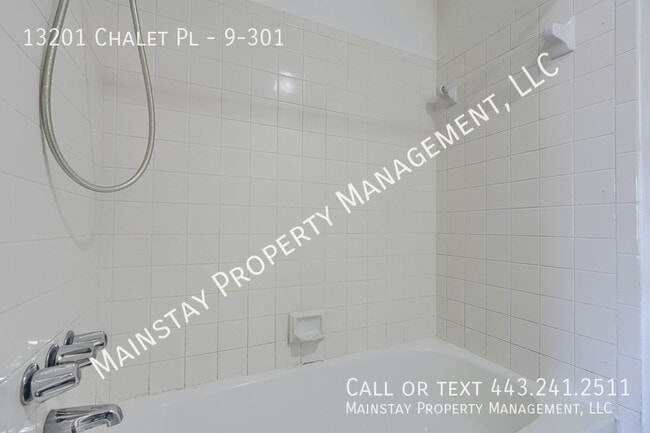 Building Photo - 13201 Chalet Pl