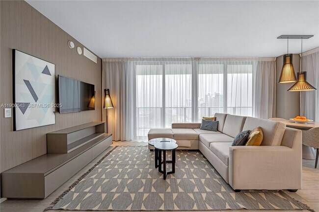 Building Photo - 4010 S Ocean Dr