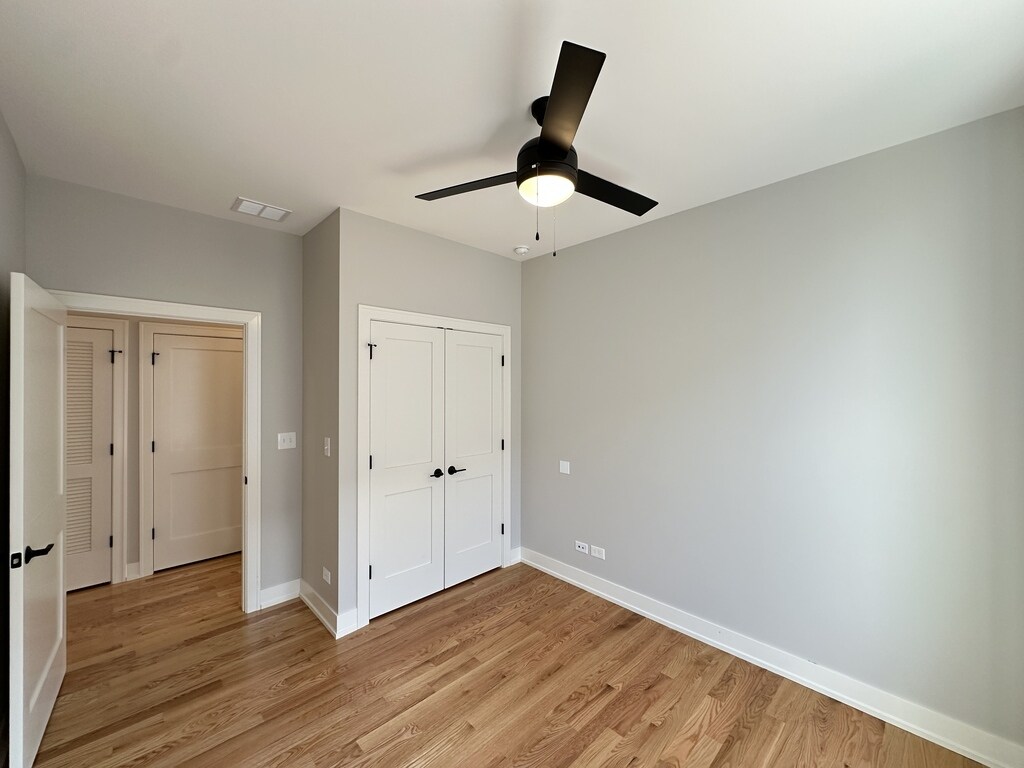 Building Photo - 2100 W 18th Pl