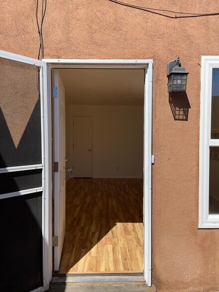 Building Photo - 2604 Muriel St NE