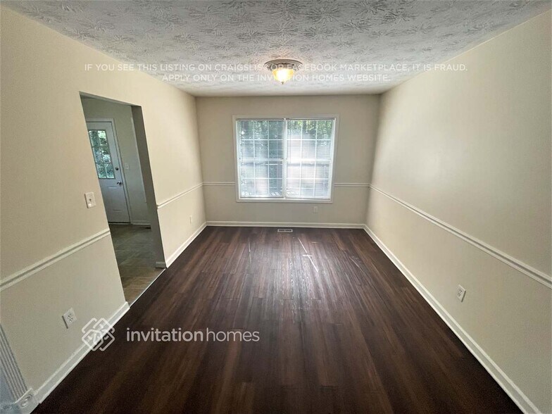 Building Photo - 3010 Mill Ct