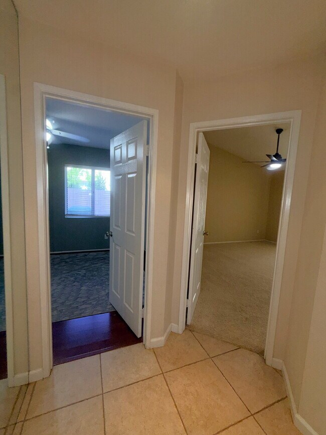 Building Photo - 3-Bedroom Home, Large Rear Yard! La Quinta, Long-term (1 Year) Rental
