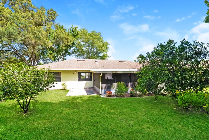 Building Photo - 715 Gilda Dr