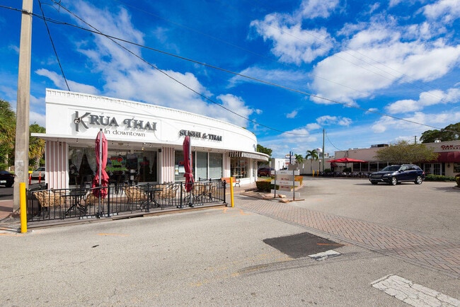 Building Photo - 333 SE Martin Ave