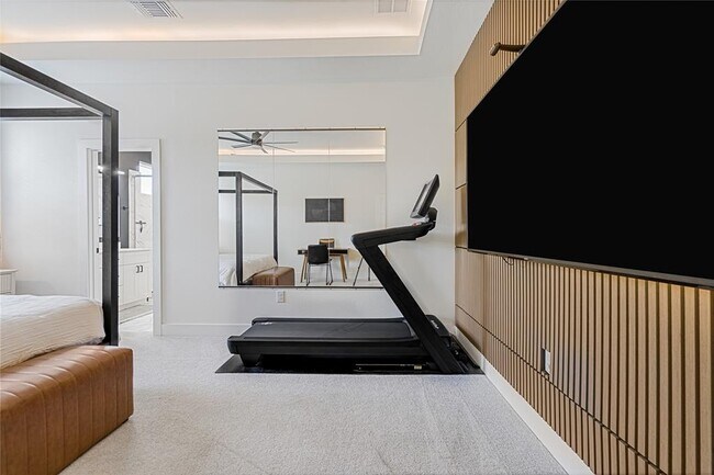 Building Photo - 1811 Webberville Rd