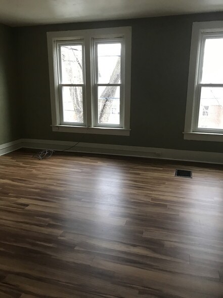 master bedroom - 2257 Jackson St