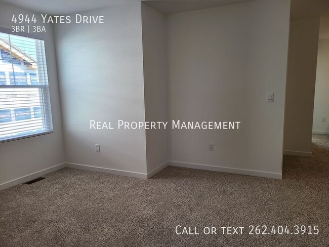 Building Photo - 4944 Yates Dr