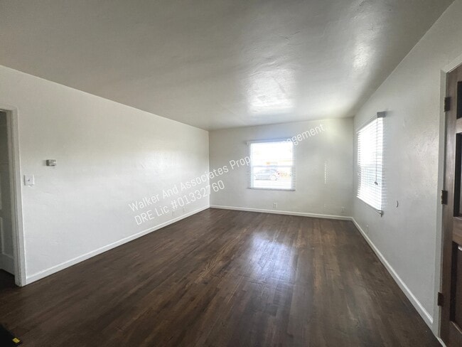 Building Photo - 102 Palm Ct Dr