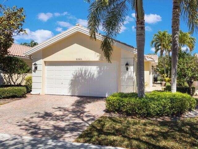 Primary Photo - 8363 Cozumel Ln