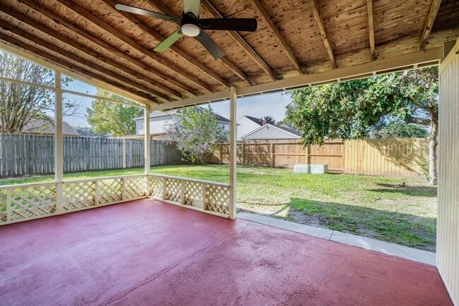 Building Photo - 4330 Heathfield Dr