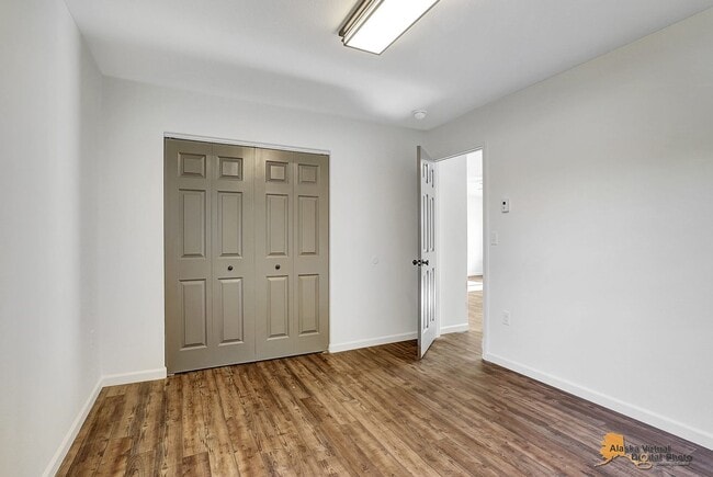 Building Photo - 16320 E Bradford Dr