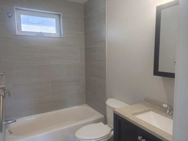 Building Photo - 16 Wall St