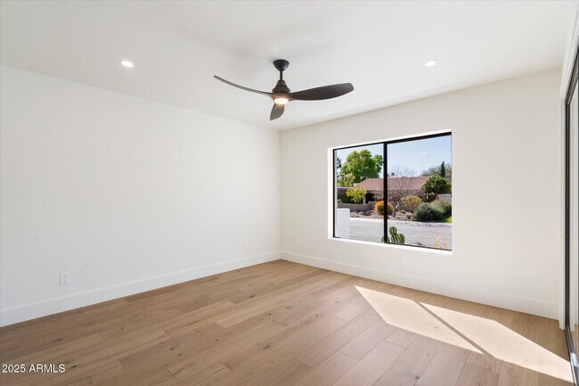Building Photo - 7553 E Woodshire Cove
