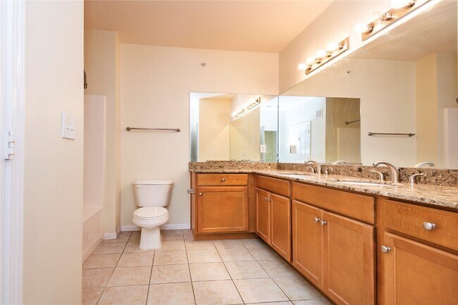 Building Photo - 1270 Strassner Dr