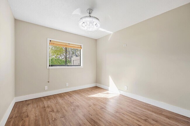 Building Photo - 21356 Summertrace Cir