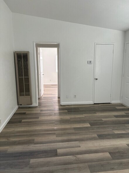 Building Photo - 1239 W Avenue H15