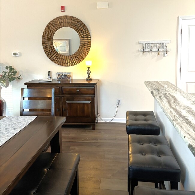 Building Photo - 6253 Catalina Dr