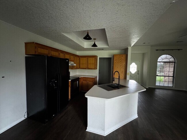 Building Photo - 3 Bdrm 2 Bath in Copperas Cove